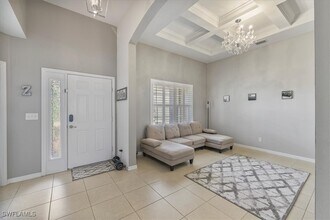529 SW 26th Terrace in Cape Coral, FL - Foto de edificio - Building Photo