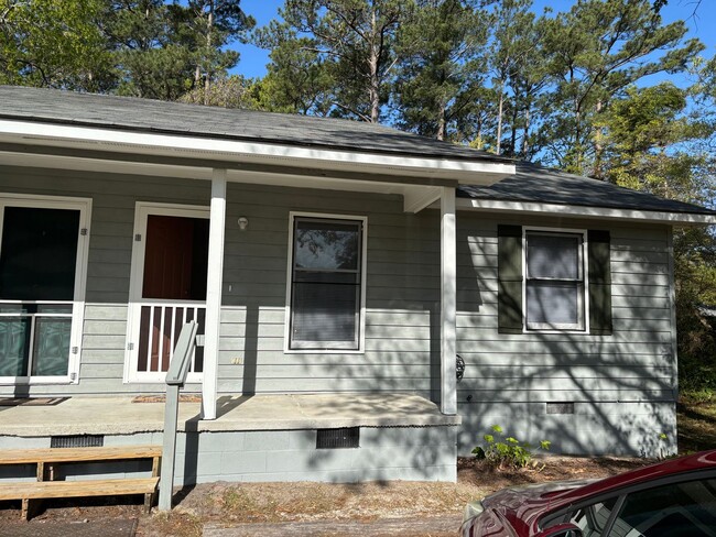 property at 102 Hickory Hills Ct