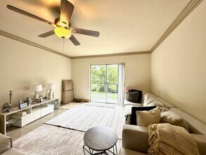 4340 Riverside Dr in Coral Springs, FL - Building Photo - Building Photo