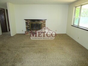 224 S 50th Pl in Springfield, OR - Building Photo - Building Photo