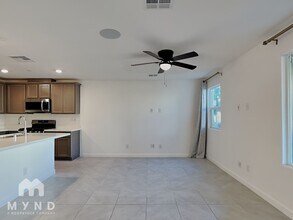 3534 Alpheus River Ave in Las Vegas, NV - Foto de edificio - Building Photo