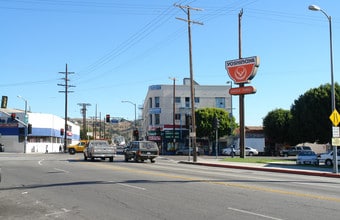 2532 DALY STREET in Los Angeles, CA - Foto de edificio - Building Photo