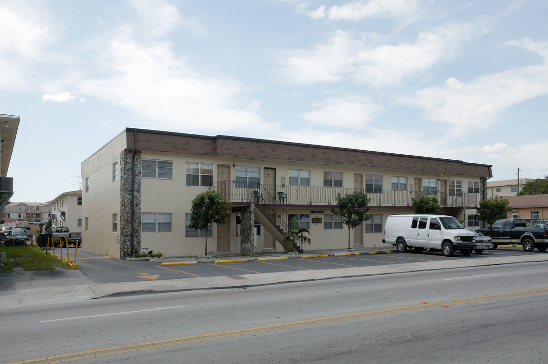 Bolton Apartments in Hialeah, FL - Building Photo