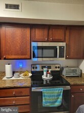 2230 George C Marshall Dr, Unit 304 in Falls Church, VA - Building Photo - Building Photo