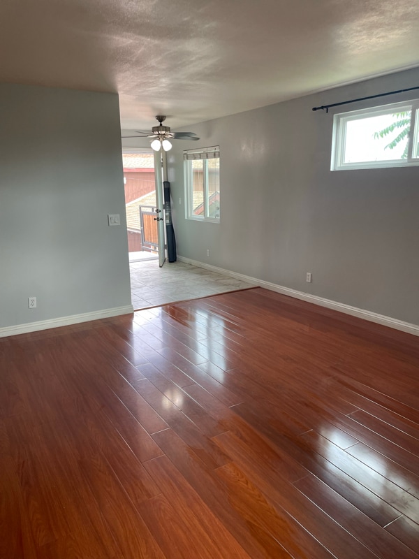 5843 Myrtle Ave in Long Beach, CA - Building Photo - Building Photo