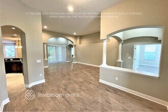 1845 Beaconsfield Dr in Wesley Chapel, FL - Foto de edificio - Building Photo