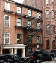 22 Hancock St in Boston, MA - Building Photo