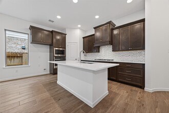 5015 Bowen Pr Dr in Rosenberg, TX - Building Photo - Building Photo