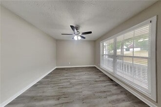 1294 Log Cabin Ln SE in Lawrenceville, GA - Building Photo - Building Photo