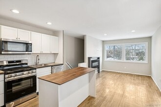 60 Marwood Rd N in Port Washington, NY - Building Photo - Building Photo