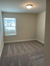 1553 Olympic Ln in Lebanon, TN - Building Photo - Building Photo