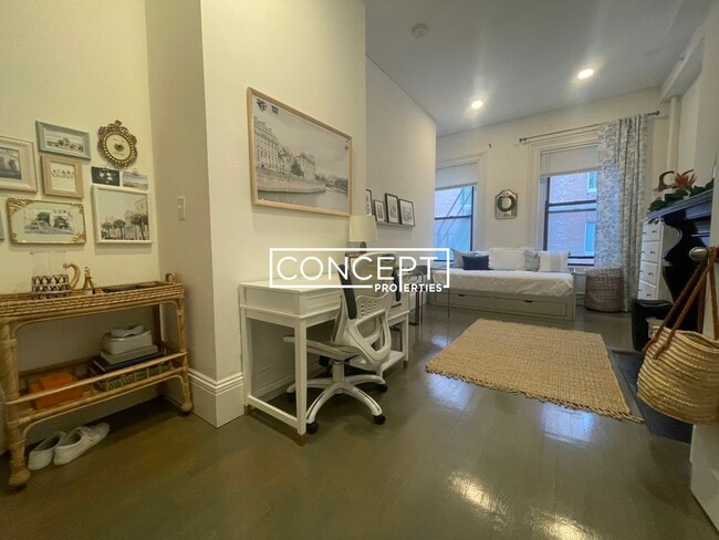 property at 270 Newbury St