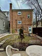 4300 N Mozart St, Unit #1 in Chicago, IL - Foto de edificio - Building Photo