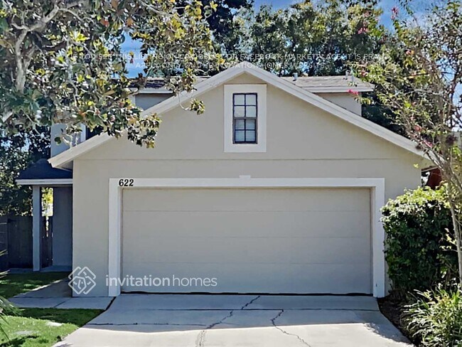 property at 622 Lake Dexter Cir