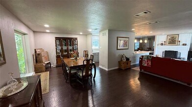 6905 Arboreal Dr in Dallas, TX - Building Photo - Building Photo