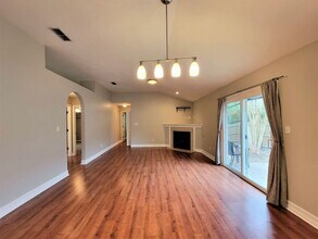 2921 Alexis Ln in Tallahassee, FL - Building Photo - Building Photo