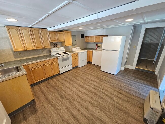 271 Village St, Unit 2