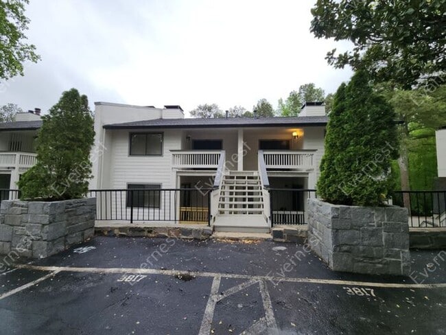 property at 3815 Paces Ferry W