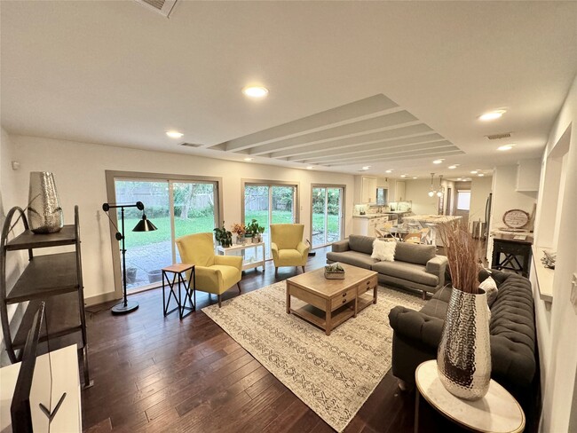 property at 9806 Cliffwood Dr