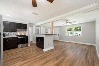 3509 Brookston Dr in Holiday, FL - Foto de edificio - Building Photo