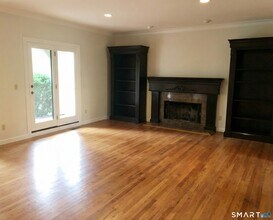 27 Kings Hwy N in Westport, CT - Building Photo - Building Photo