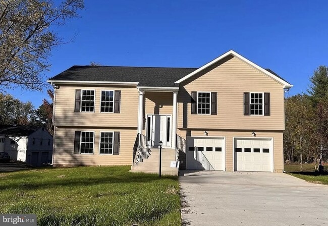 property at 8112 Leland Rd