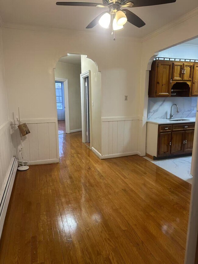 1457 Dahill Rd, Unit 2
