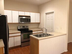 211 Allison Ln in Johnson City, TN - Building Photo - Building Photo
