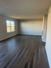 10303 Southerwick Pl in Johnston, IA - Building Photo - Building Photo