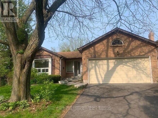 property at 371 Selby Crescent