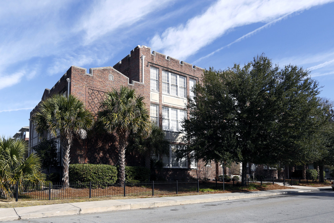 Heritage Row and Corner in Savannah, GA - Building Photo