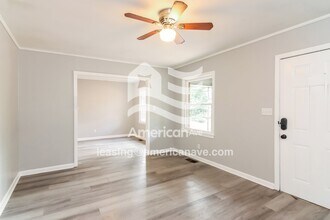 142 Briardale Ave in Warner Robins, GA - Foto de edificio - Building Photo