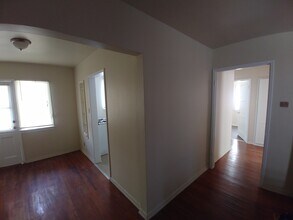 418 E Freeland St, Unit 1 in Long Beach, CA - Foto de edificio - Building Photo