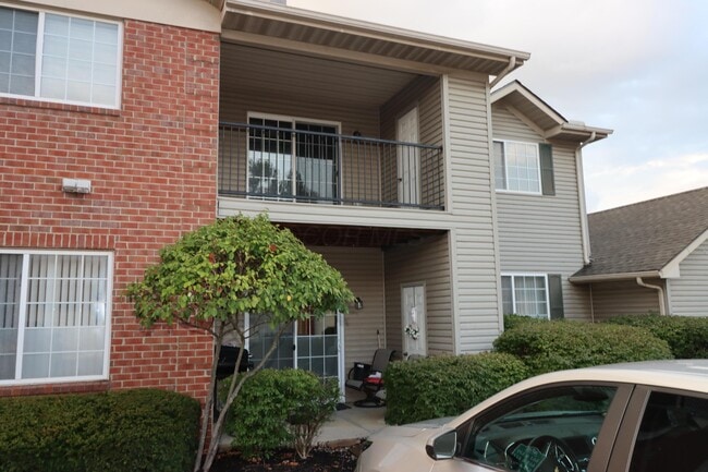 681 Spring Valley Dr in Lewis Center, OH - Building Photo - Building Photo
