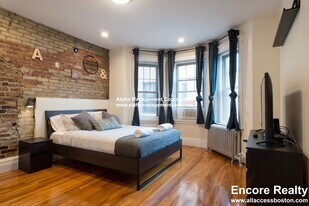 58 Queensberry St in Boston, MA - Building Photo