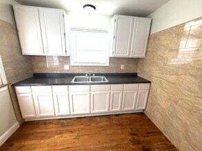 21848 Nevada Ave in Eastpointe, MI - Building Photo - Building Photo