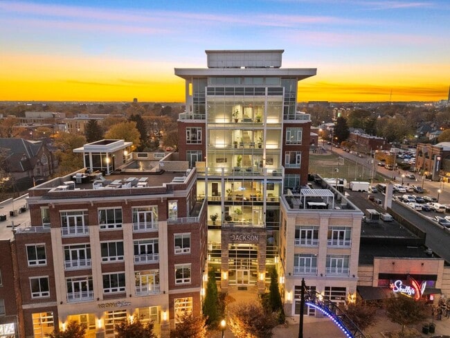 1145 N High St in Columbus, OH - Building Photo - Building Photo