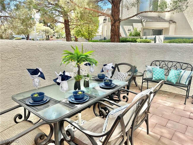 property at 2700 Lodestone Dr