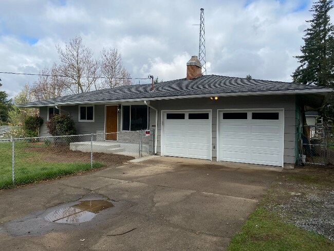 21929 SE Ankeny St in Gresham, OR - Foto de edificio - Building Photo