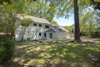1311 Poplar Estates Pkwy in Germantown, TN - Building Photo - Building Photo
