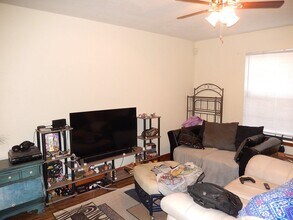 2303 Hartsfield Way in Tallahassee, FL - Building Photo - Building Photo