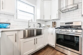 114 Bleecker St in Jersey City, NJ - Building Photo - Building Photo
