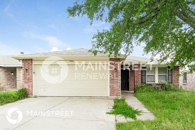 property at 3908 Foxhound Ln