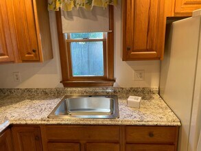 37 Lantern Ln in Burlington, MA - Building Photo - Building Photo