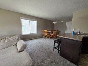 3825 Marigold Dr in Ames, IA - Building Photo - Building Photo