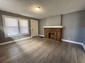 1091 S Champion Ave in Columbus, OH - Building Photo