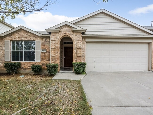 property at 2525 Tar Heel Dr