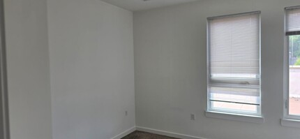 687 Ocean Ave in Jersey City, NJ - Building Photo - Building Photo