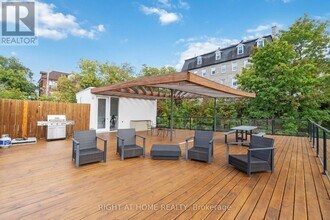 22 Perkins St in Ottawa, ON - Building Photo - Building Photo