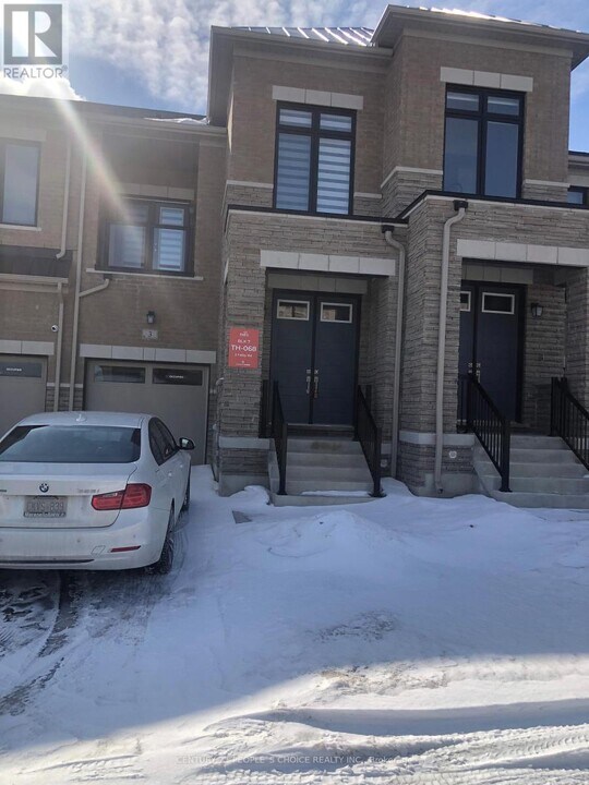 3 Falby Rd in Brampton, ON - Building Photo